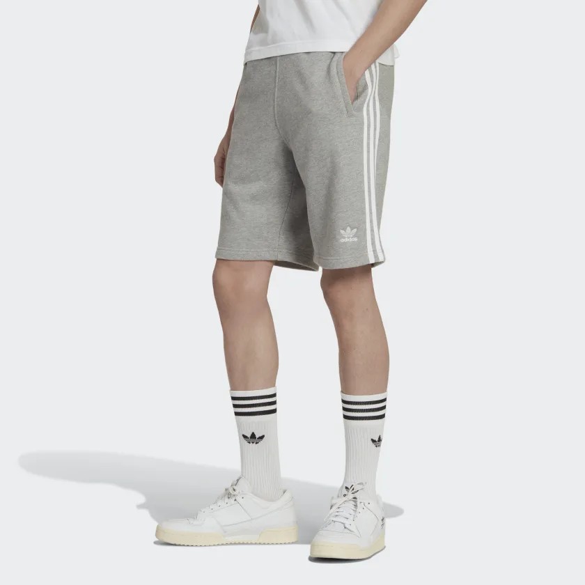 3-STRIPE SHORT