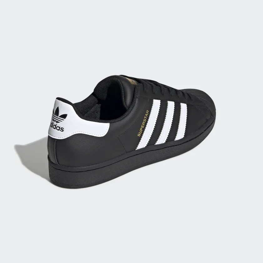 SUPERSTAR
