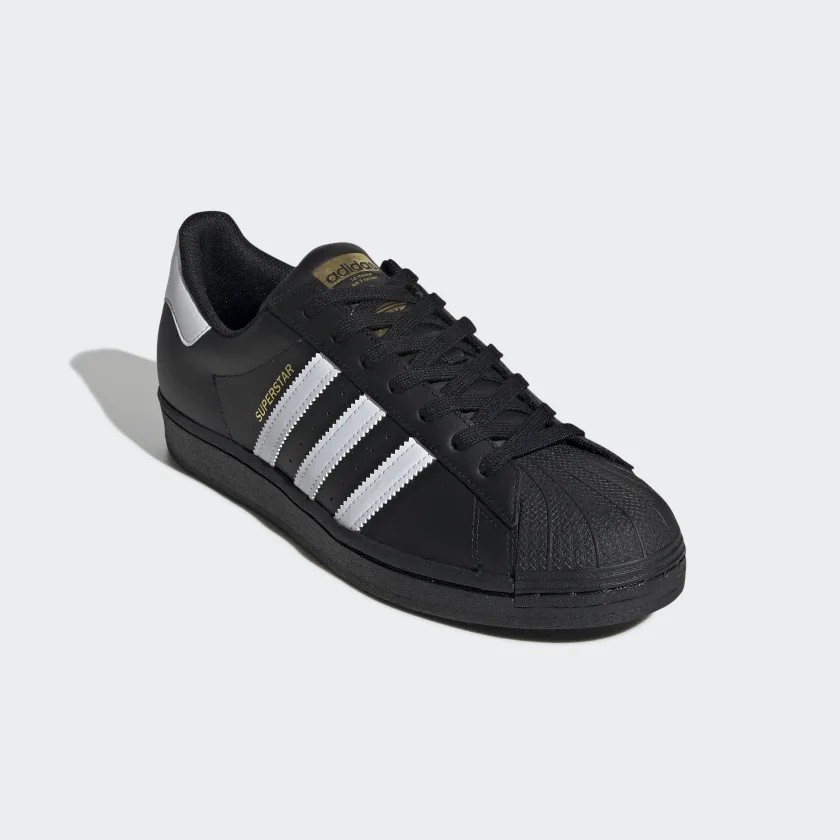 SUPERSTAR