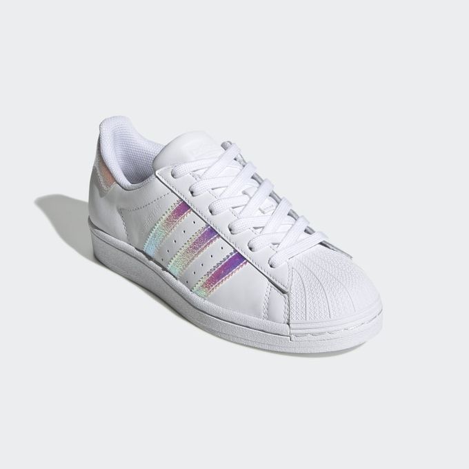 SUPERSTAR J