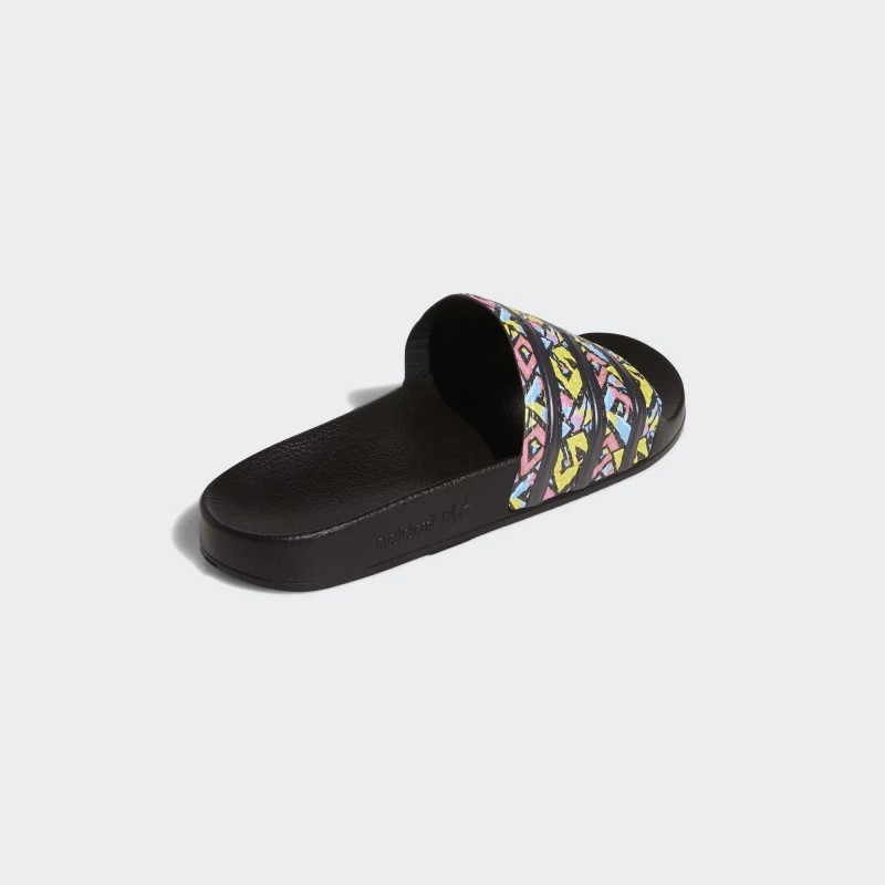 ADILETTE