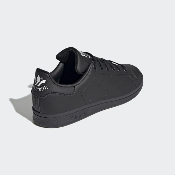 STAN SMITH J