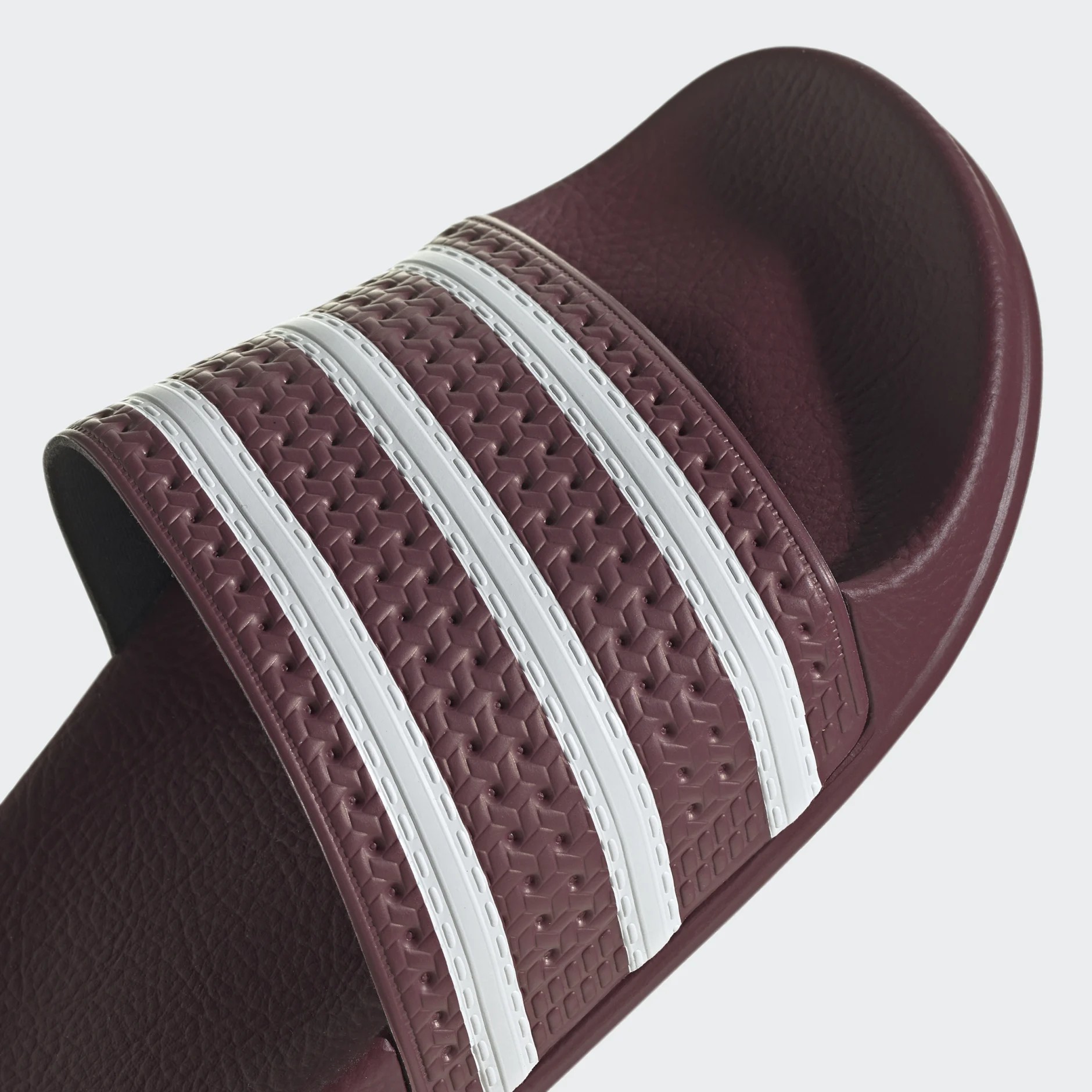 ADILETTE