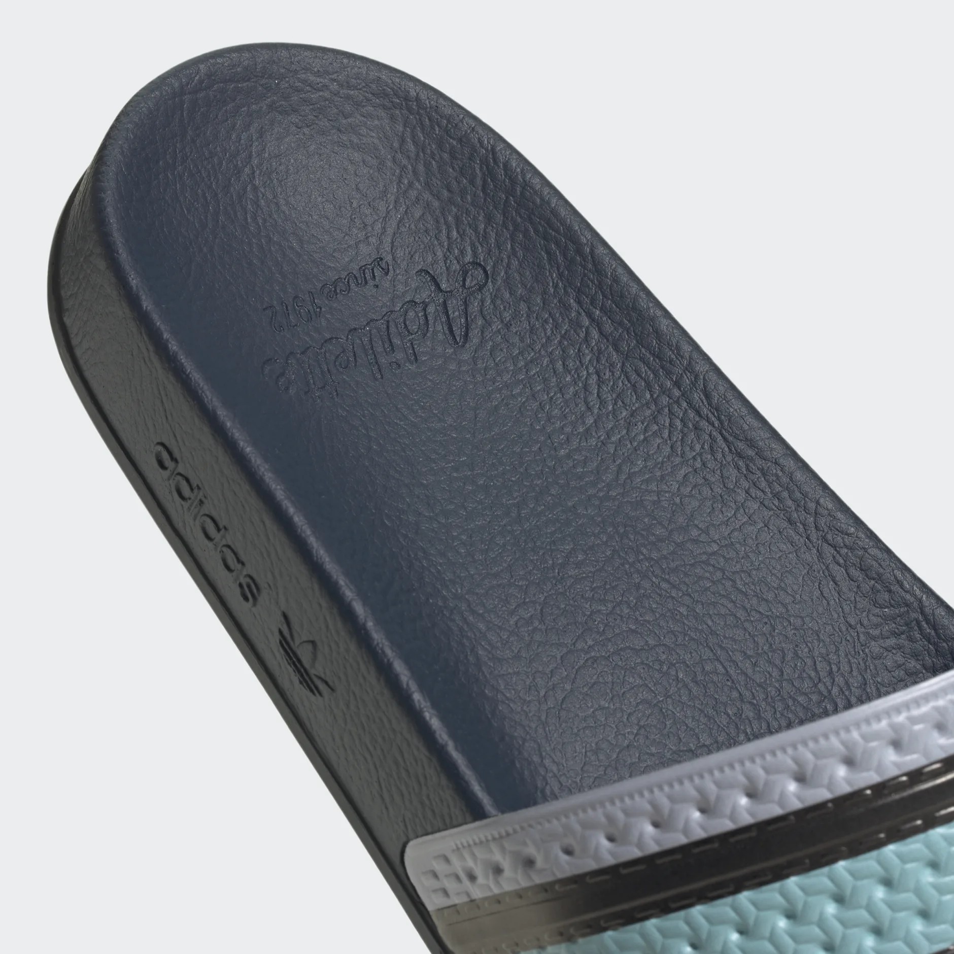 ADILETTE