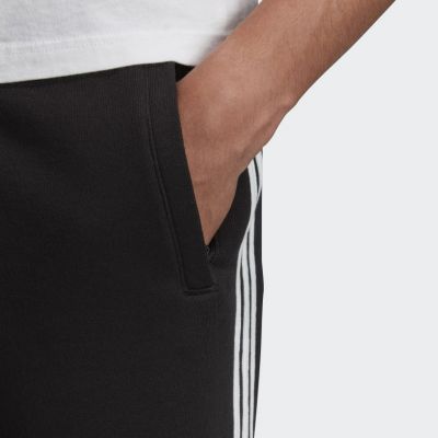 3-STRIPE SHORT