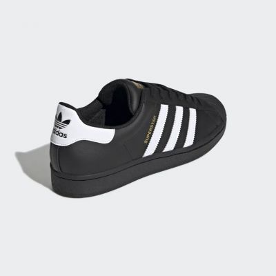 SUPERSTAR
