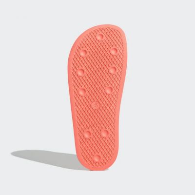 ADILETTE W