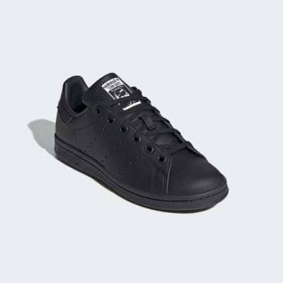 STAN SMITH J